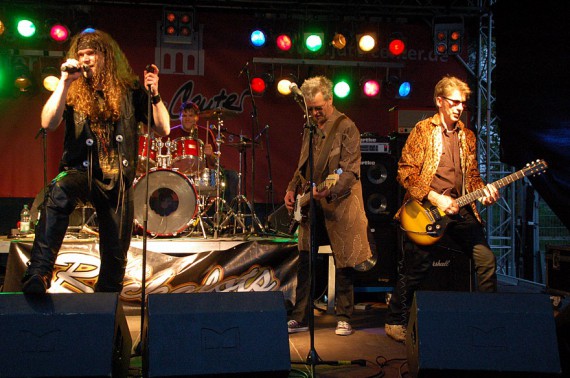 The Rocklaots stiegen in das Event ein.