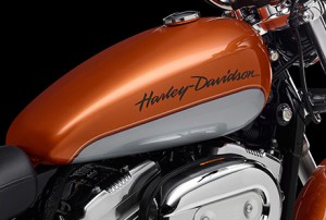 Der Walnut-Tank ist ein klassisches Markenzeichen der Sportys.