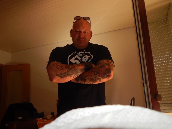 Fakes sind unschön, werte ich aber mal als Kompliment. 