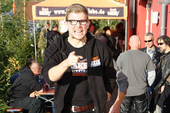 Bestes Wetter, volle Hütte. Gerry ist angekommen!