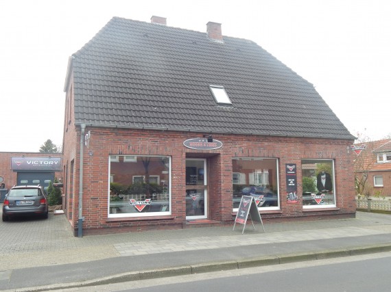 War wohl mal ein altes Wohnhaus. Hat Thomas schicke umgerockt!