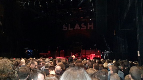 Gespannte Erwartugnen vor dem Gig im Palladium in Köln. Der Hesse war dabei!