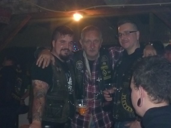 Udo ( Mitte ) mit zwei Club-Brüdern!