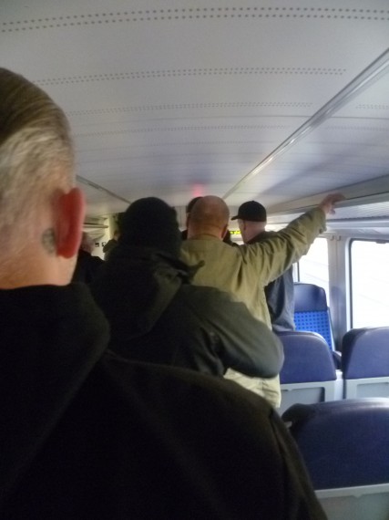 Im Zug herrschte eine gute Stimmung. Es wurde geflachst, aber auch diskutiert!