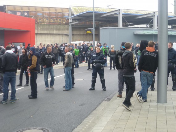 Direkt hinter dem Ausgang Hbf wurden alle Teilnehmer kontrolliert!