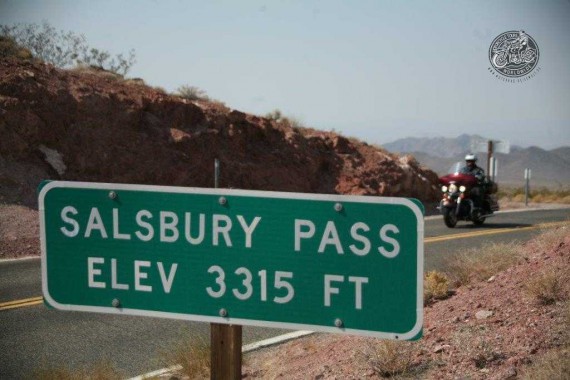Ihr fahrt mit der Truppe in das Death Valley!