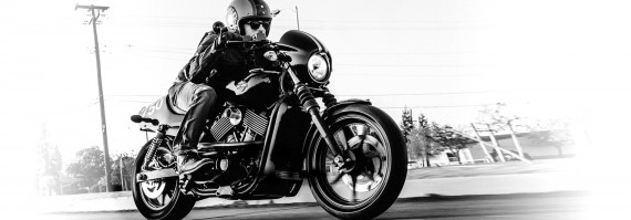 Die Street 750 ist Mitglied der Dark Custom Family!