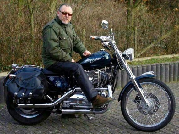 Enrico Jorek ist Baujahr 1957. Gutes Engagement für die Szene und nützlich für uns!