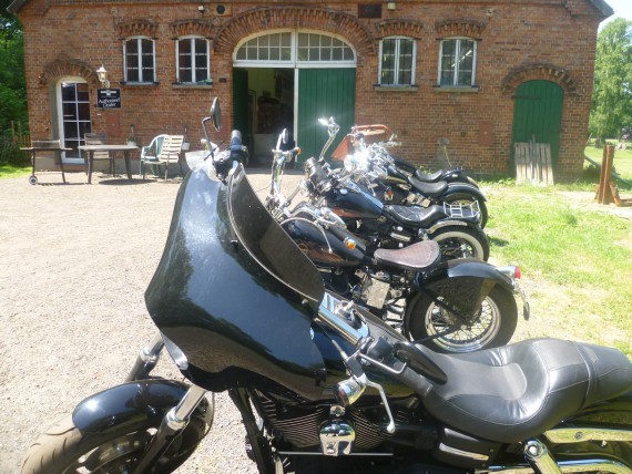 Fischer Parts in Berne. Absoluter Oldschool-Schrauber mit Herz!