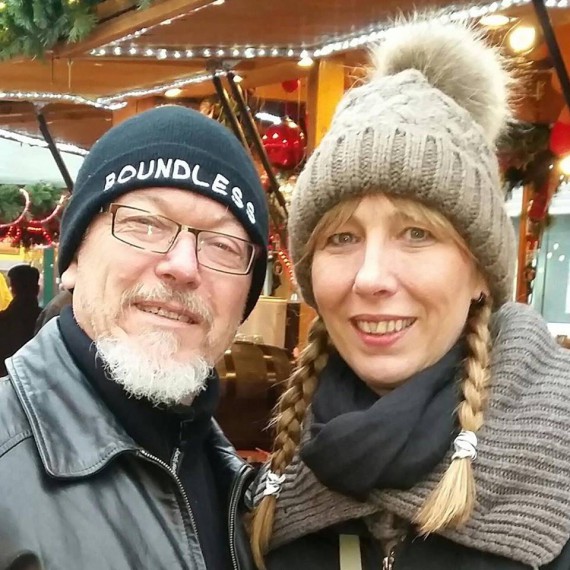 Petra wird von ihrem Partner Enrico voll unterstütz. Ein sympathiches Paar!