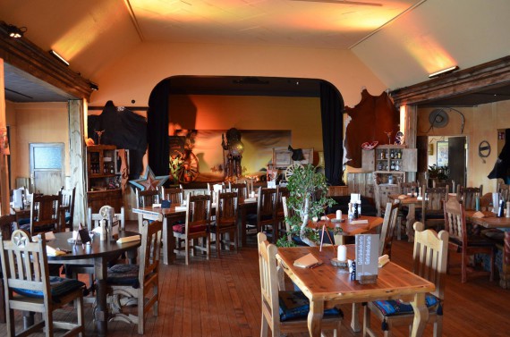 Das Ambiente im Stile einer texanischen Ranch kommt an! Remo Waldt berichtet von vielen Bikern als Gäste.