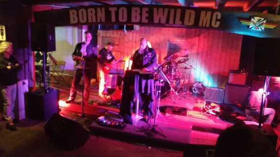 Die Rede von Präsi Ralf wurde ins englische, teilweise italienische übersetzt. Die Kondolenzen kamen aus der ganzen Welt!