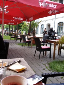 Die Zufahrt zum Graft Werk ist für Anlieger erlaubt!