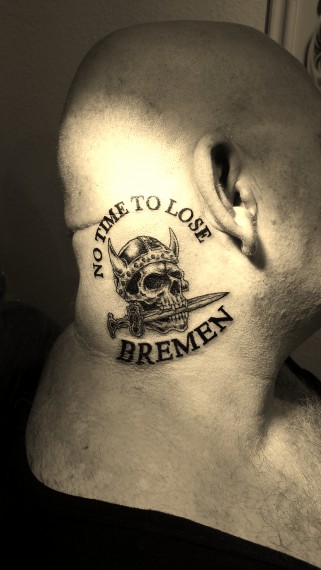 33 Grad und ich lasse mich eben noch zerhacken. Tatto by Grober Unfug Papenburg!