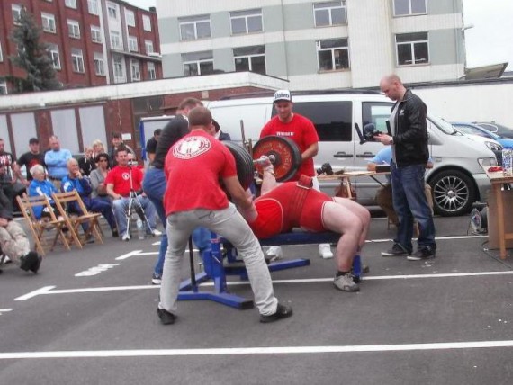 Daddy Ingo bei einem seiner Wettkämpfe. Herbert hat ihn bereits jetzt übertroffen!