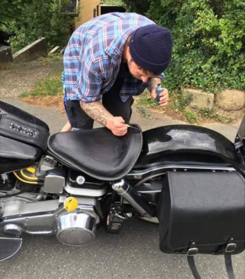 Dennis @ Work. Seine Vision ist der Vollerwerb mit Kustom Kraft.