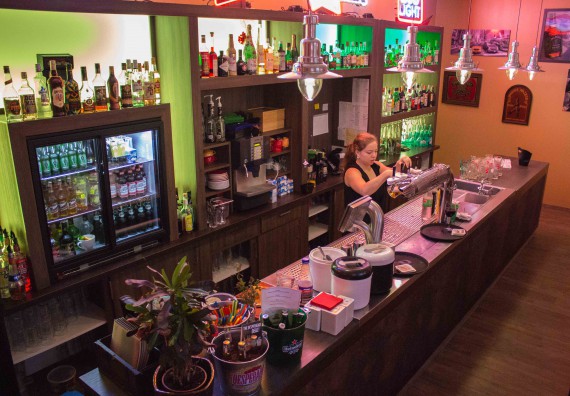 Der Thekenbereich versprüht amerikanisches Flair!
