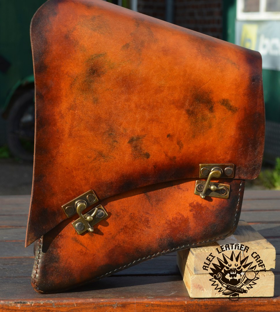 Leder & Co Alex Leather Craft! Bikes, Music & More