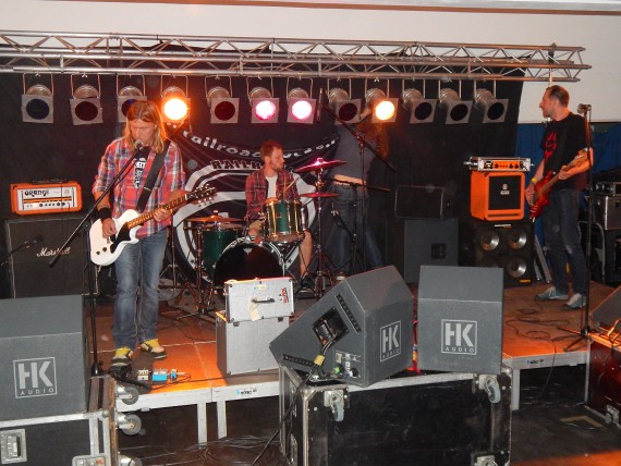 Geradeaus und schörkellos. Railroad haben mich angefixt!